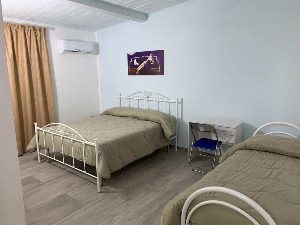 Casa Acito Panzió Stornara Kültér fotó